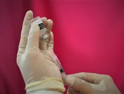 Pemerintah Targetkan 70 Persen Vaksinasi COVID-19 hingga Akhir 2021