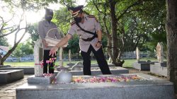 Kapolresta Banda Aceh Tabur Bunga di Pusara Pahlawan Jelang Hari Bhayangkara ke 76